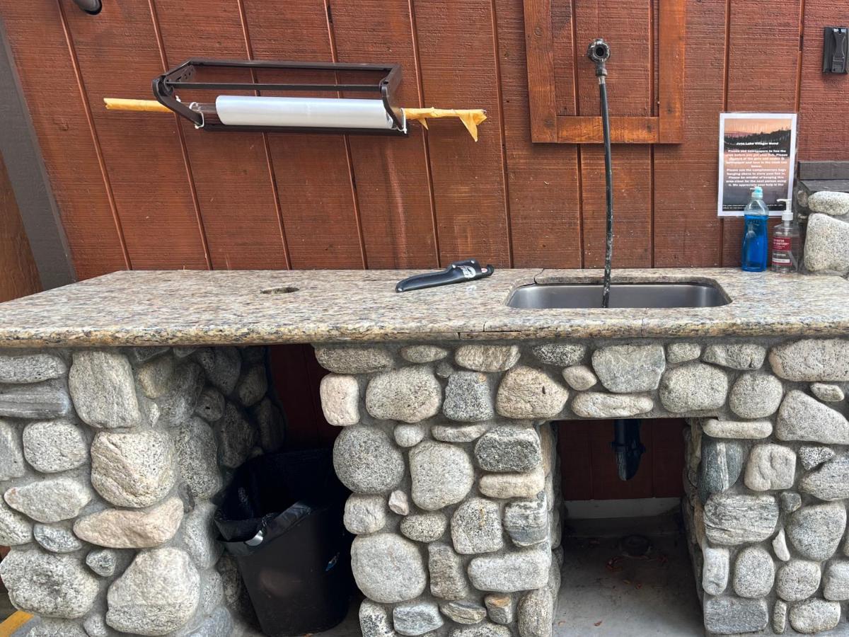 June Lake Villager מראה חיצוני תמונה